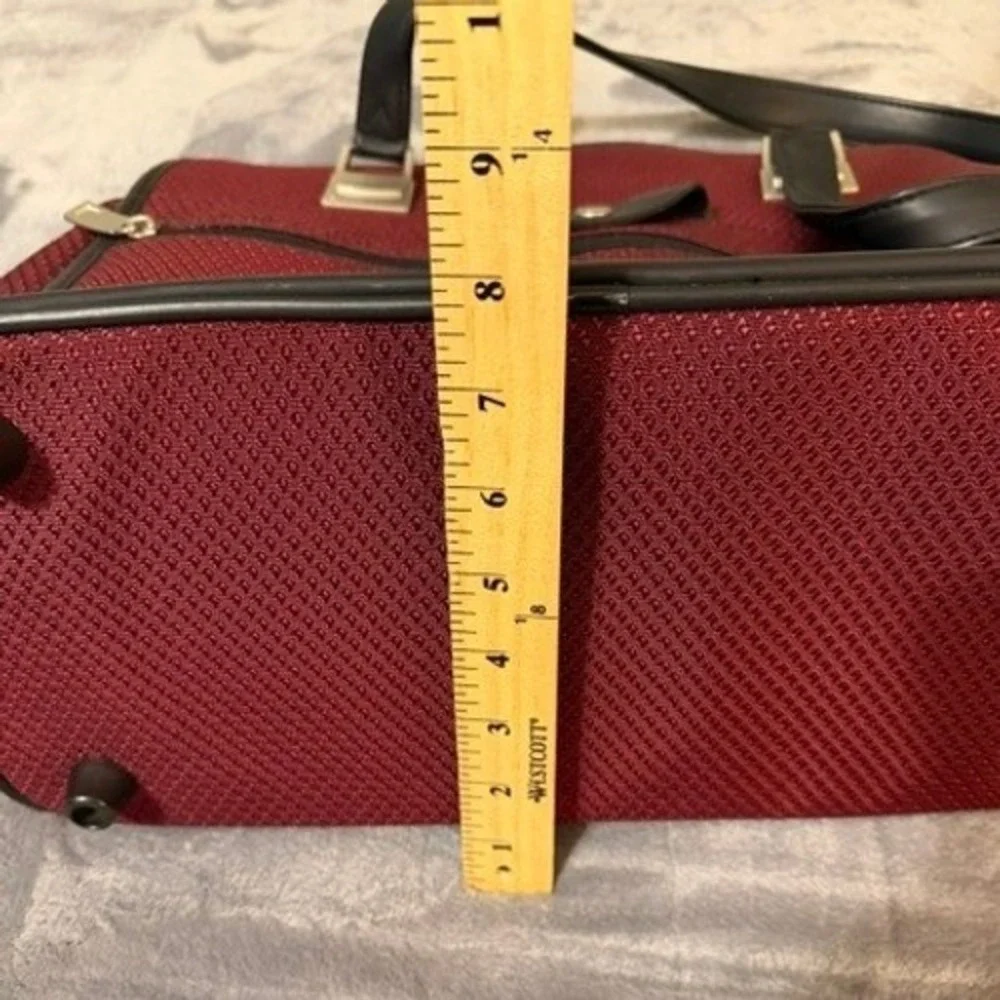 Samsonite Carry-On Bag Unisex Burgundy Overnight Mesh Travel Tote Bag 17X11X8